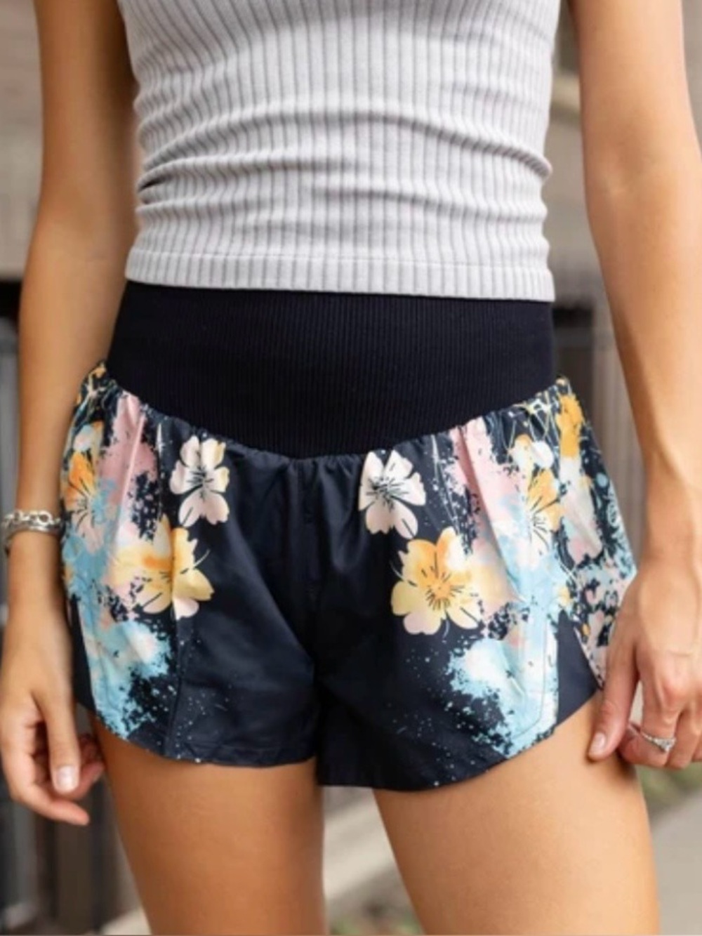 Free People Carpe Diem high waisted shorts S